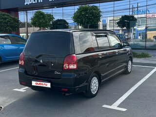 2004 Mitsubishi Dion I Рестайлинг, чёрный, 550000 рублей, вид 3