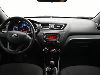 2013 Kia Rio 5-speed III, белый, 490000 рублей, вид 5