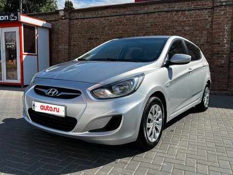 2012 Hyundai Solaris I, серебристый, 679000 рублей, вид 1