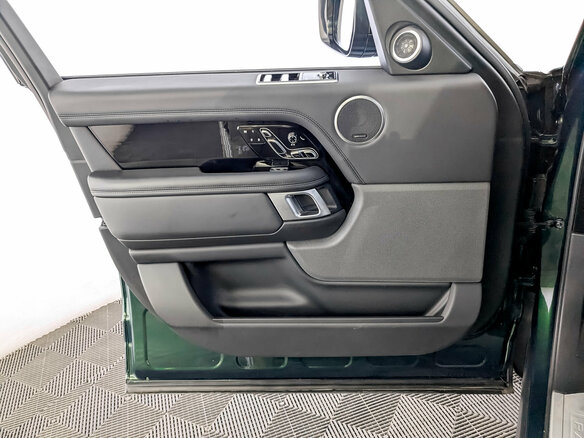 2020 Land Rover Range Rover IV Рестайлинг, зелёный, 7700000 рублей - вид 18