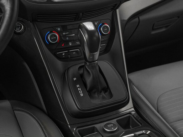 2016 Ford Kuga II Рестайлинг, белый, 1149000 рублей - вид 15