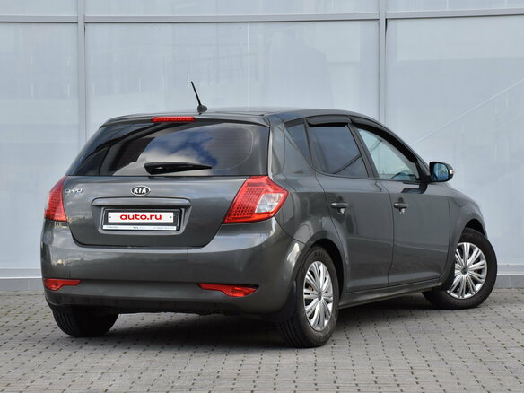 2011 Kia Ceed I Рестайлинг, серебристый - вид 2