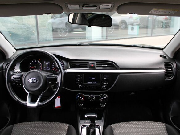 2019 Kia Rio IV, чёрный, 1320000 рублей - вид 10