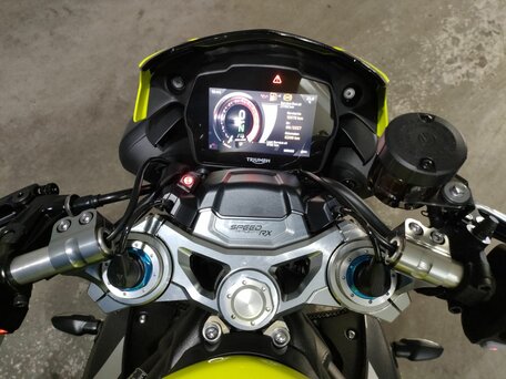 2025 Triumph Speed Triple, жёлтый, 1790000 рублей, вид 5
