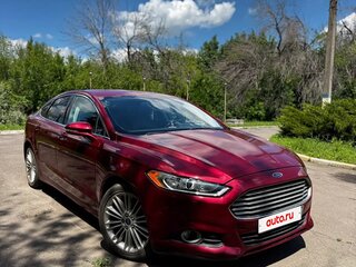 2015 Ford Fusion (North America) II, красный, 1450000 рублей, вид 3