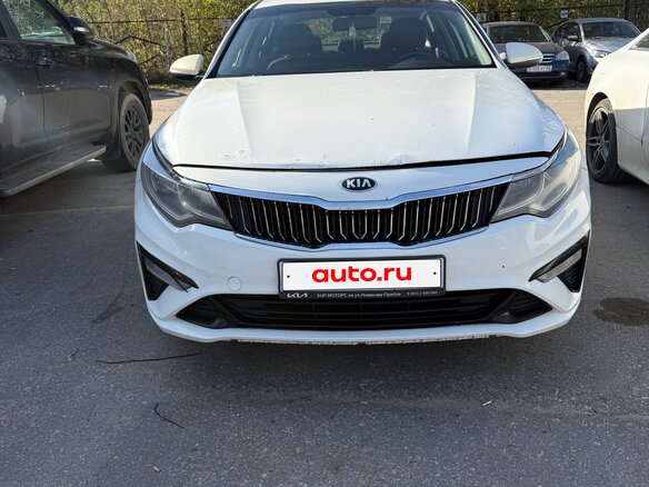 2019 Kia Optima IV Рестайлинг, белый, 1100000 рублей