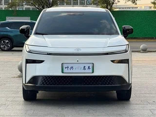 2026 Toyota bZ3X 58.3 kWh, белый, 2574000 рублей, вид 4