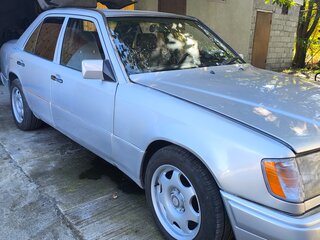 1995 Mercedes-Benz E-Класс 280 I (W124), серебристый, 515000 рублей, вид 1