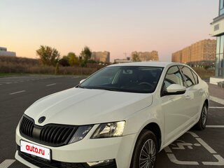 2019 Skoda Octavia III (A7) Рестайлинг, белый, 1100000 рублей, вид 1