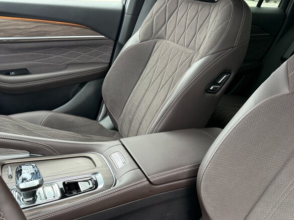 2026 Geely Monjaro (Xingyue L) I Рестайлинг 2 (China Market), синий, 4190000 рублей - вид 34