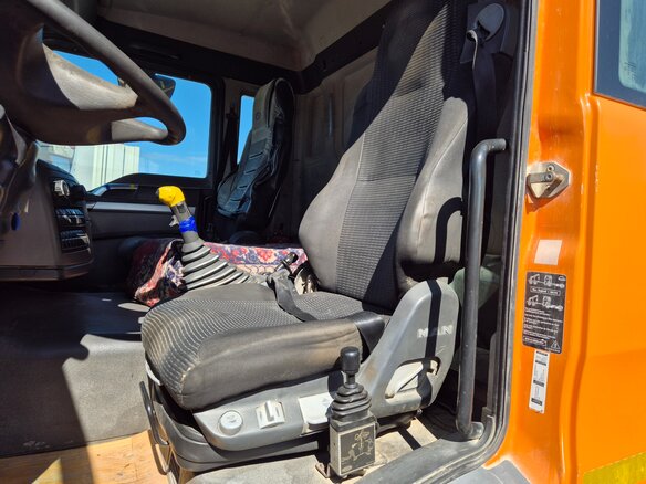 2012 MAN TGS, золотистый, 3450000 рублей - вид 28