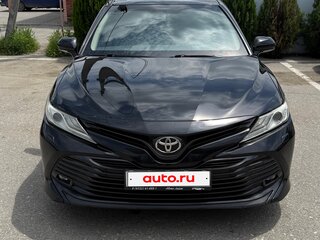 2020 Toyota Camry VIII (XV70), чёрный, 2250000 рублей, вид 3