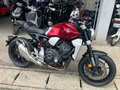 2019 Honda CB 1000R, красный, 1095000 рублей - вид 1