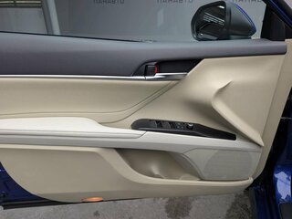 2021 Toyota Camry VIII (XV70) Рестайлинг, синий, 2799000 рублей, вид 5