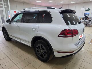 2016 Volkswagen Touareg II Рестайлинг, белый, 2540000 рублей, вид 5