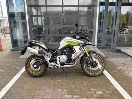 2026 Voge 900DSX, зелёный, 1033000 рублей, вид 2