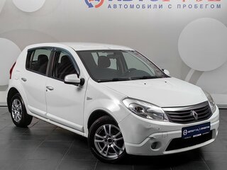 2012 Renault Sandero I, белый, 515000 рублей, вид 1