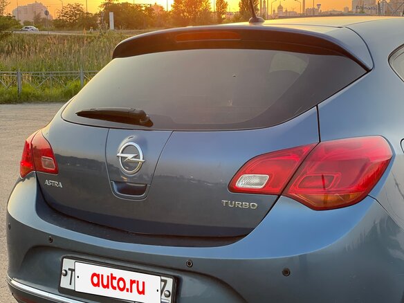 2013 Opel Astra J Рестайлинг, синий - вид 4