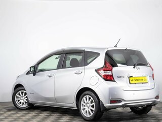 2017 Nissan Note e-Power II Рестайлинг, серебристый, 1199000 рублей, вид 4