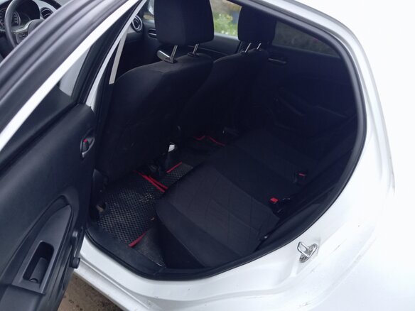 2012 Mazda 2 II Рестайлинг (DE2), белый, 750000 рублей - вид 10