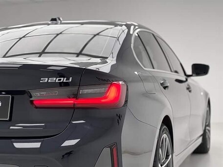 2023 BMW 3 серии Long 320Li VII (G2x) Рестайлинг, чёрный, 3280000 рублей, вид 4
