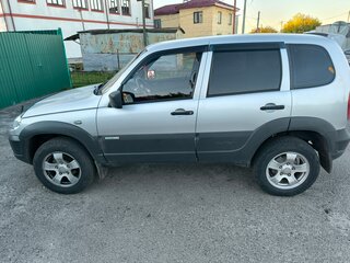 2013 Chevrolet Niva I Рестайлинг, серебристый, 610000 рублей, вид 5