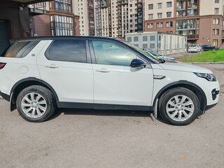 2015 Land Rover Discovery Sport I, белый, 2300000 рублей, вид 4