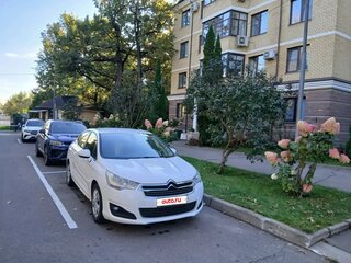 2016 Citroen C4 II, белый, 900000 рублей, вид 2