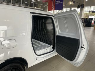 2026 Lada (ВАЗ) Largus I Рестайлинг, белый, 1677000 рублей, вид 5