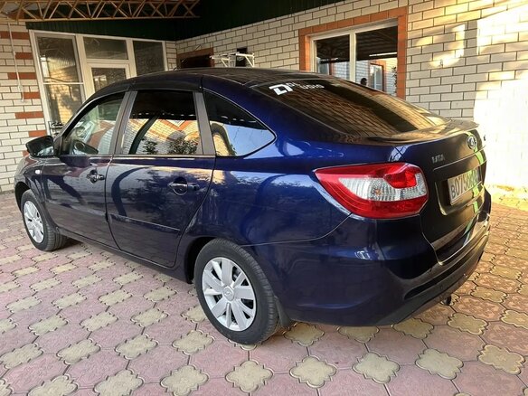 2016 Lada (ВАЗ) Granta I, синий, 570000 рублей - вид 4