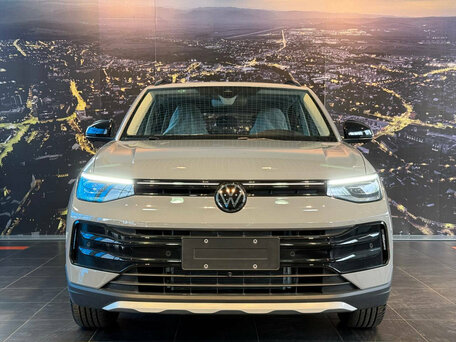 2026 Volkswagen Tharu XR, чёрный, 3400000 рублей, вид 2