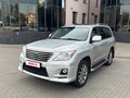 2010 Lexus LX 570 III, серебристый, 3999999 рублей - вид 1