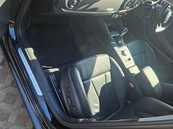 2017 Audi A3 III (8V) Рестайлинг, чёрный, 1560000 рублей - вид 17