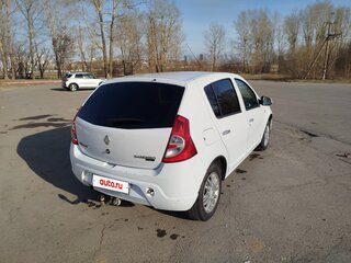 2013 Renault Sandero I, белый, 420000 рублей, вид 5