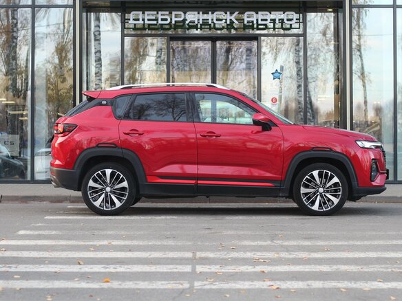 2024 Changan CS35 Plus I Рестайлинг, красный, 1995000 рублей - вид 2