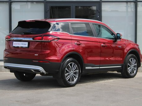 2023 Geely Atlas Pro, красный, 1940000 рублей, вид 5