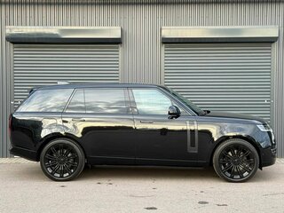 2026 Land Rover Range Rover P530 MHEV Long V, чёрный, 27790000 рублей, вид 5
