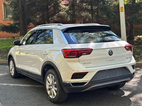 2022 Volkswagen T-Roc I (China Market), белый, 1550000 рублей, вид 5