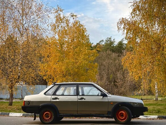 2000 Lada (ВАЗ) 21099, серый, 90000 рублей - вид 1
