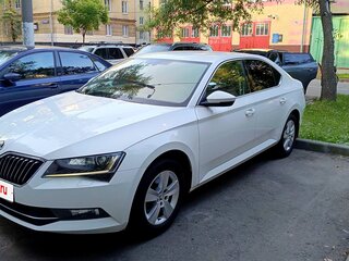 2019 Skoda Superb III, белый, 1699000 рублей, вид 2