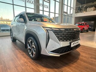 2025 Geely Atlas II, серебристый, 3666890 рублей, вид 3