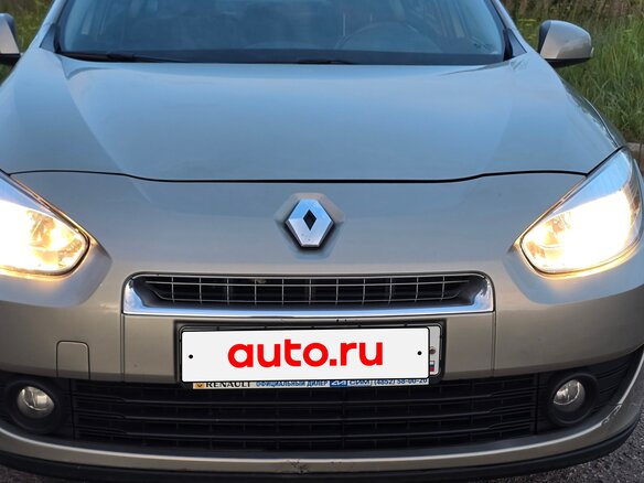 2012 Renault Fluence I, бежевый - вид 1