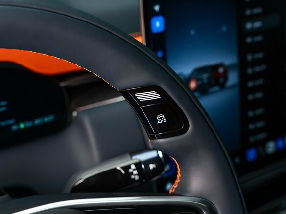 2026 Zeekr 9X 70 kWh, чёрный, 13990000 рублей - вид 17