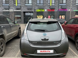 2014 Nissan Leaf I (ZE0/AZE0), серый, 1000000 рублей, вид 4