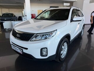 2020 Kia Sorento II Рестайлинг, белый, 2435000 рублей, вид 1