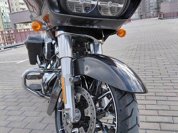 2022 Harley-Davidson Road Glide, серый, 1360000 рублей - вид 5