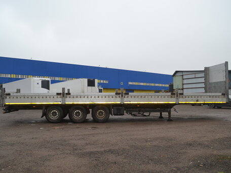 2018 Schmitz Cargobull 9084, серебристый, 1650000 рублей, вид 3