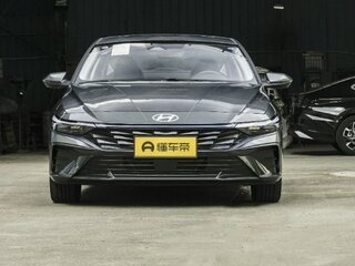 2026 Hyundai Elantra VII (CN7) Рестайлинг, серебристый, 2300000 рублей, вид 2