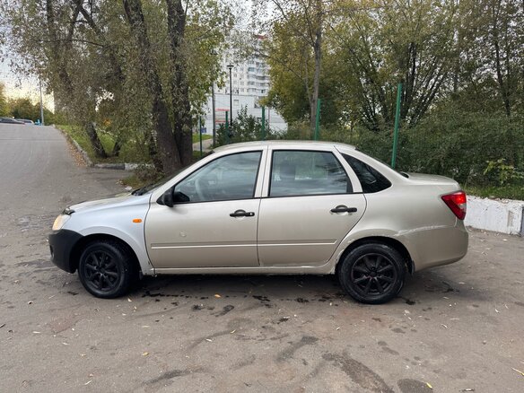 2013 Lada (ВАЗ) Granta I, бежевый, 245000 рублей - вид 5