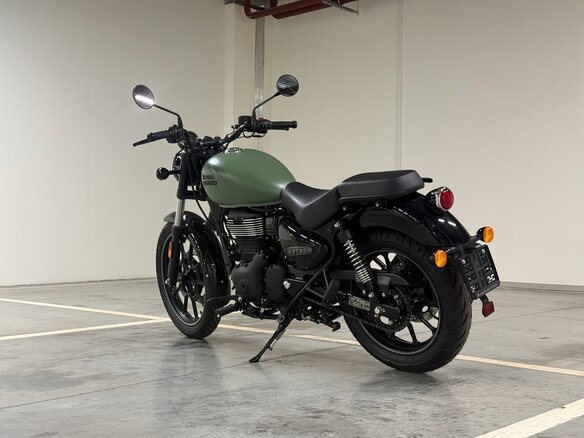2026 Royal Enfield Meteor, зелёный, 500000 рублей - вид 5